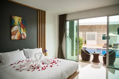 Deluxe con acceso a la piscina — The Malika Hotel